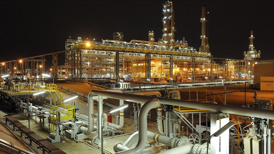 Can Legacy GE 90-70 PLCs Integrate with Modern DCS Systems?