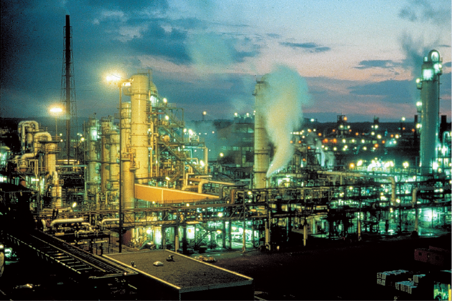How Can Manufacturers Cut Downtime Using Real-Time Analytics?